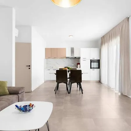 Appartamento Venera Porec Esterno foto