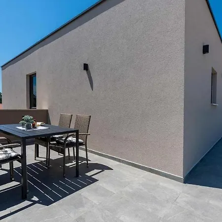 Appartamento Venera Porec Esterno foto
